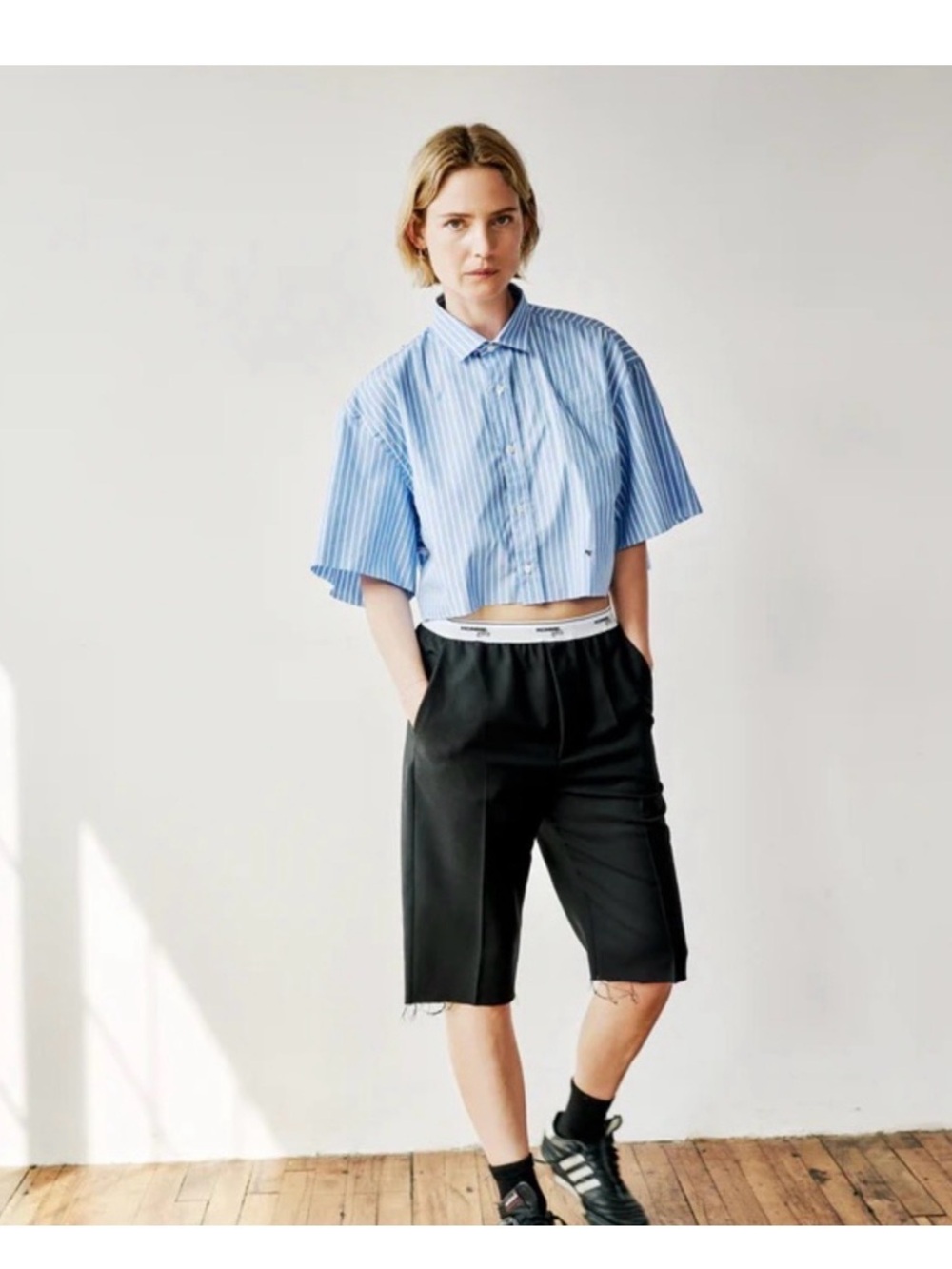 Homme Girls Cropped Half Sleeve Shirt, Azure/white Stripes, size Medium